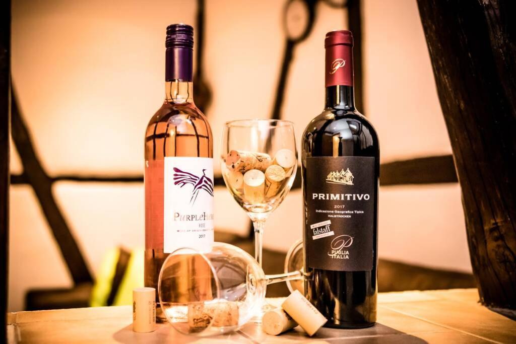 Casa Del Vino *